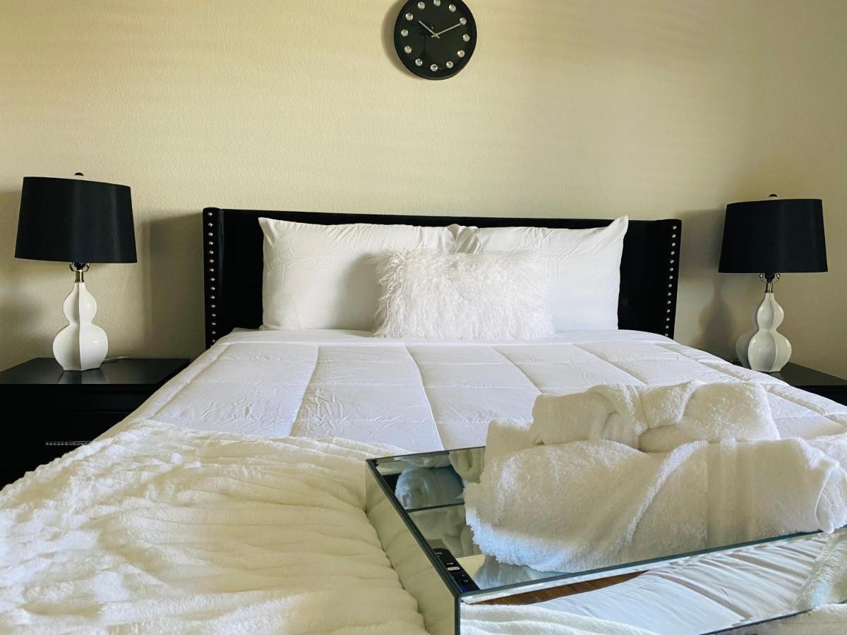 Fashionable Stylish Apartment ฮูสตัน ภายนอก รูปภาพ